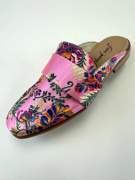 Free People At Ease pink brocade loafer Mules Size 38 Embroidered Boho floral - Picture 10 of 10
